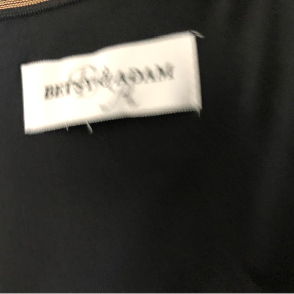 Black Satin Ruched Fitted Cocktail Dress - size S - Picture 3 of 3